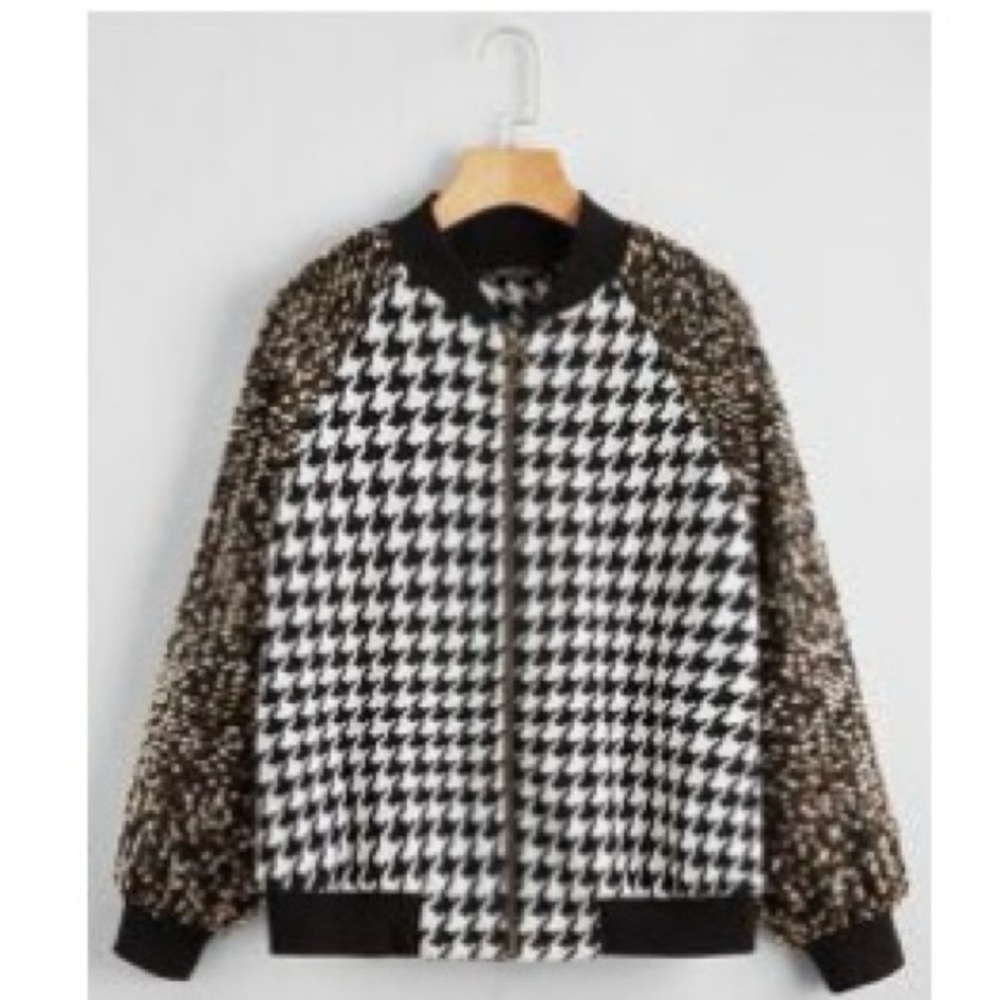 Sequin Sleeve Houndstooth
Bomber Jacket
Size:L